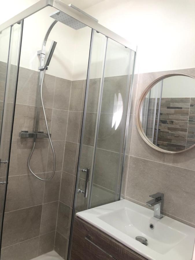 De La Appartement *